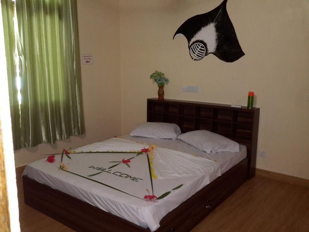 Manta View Guest House Keyodhoo  エクステリア 写真
